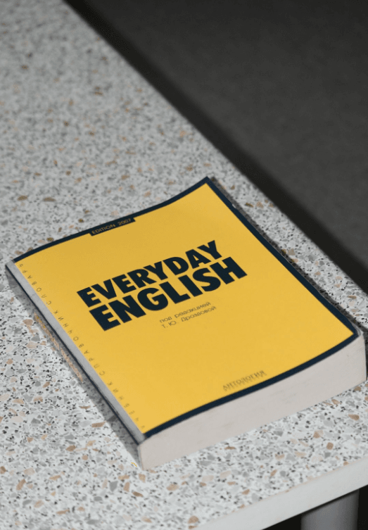 The Past Continuous Tense in Hindi: A Common Scenario