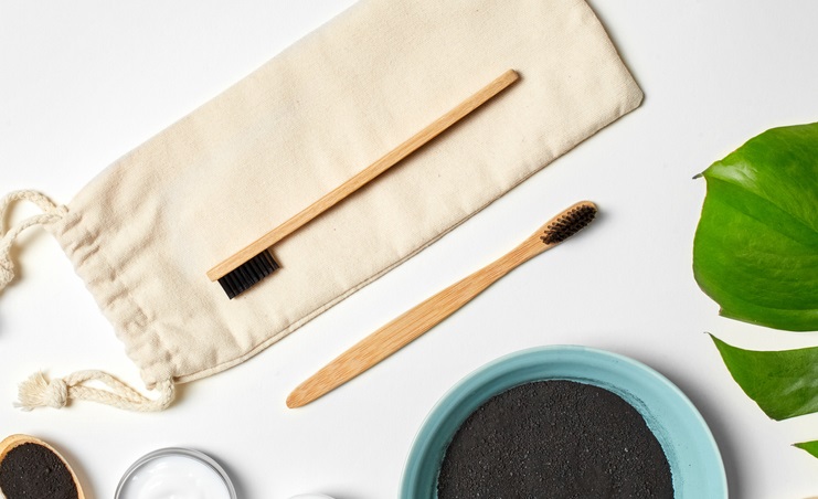 Black Stains on Teeth: Causes, Treatment and How to Prevent It