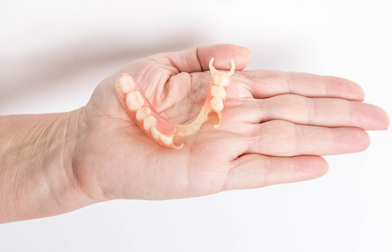 How Do Flexible Dentures Work? Types, Pros, Cons and Cost