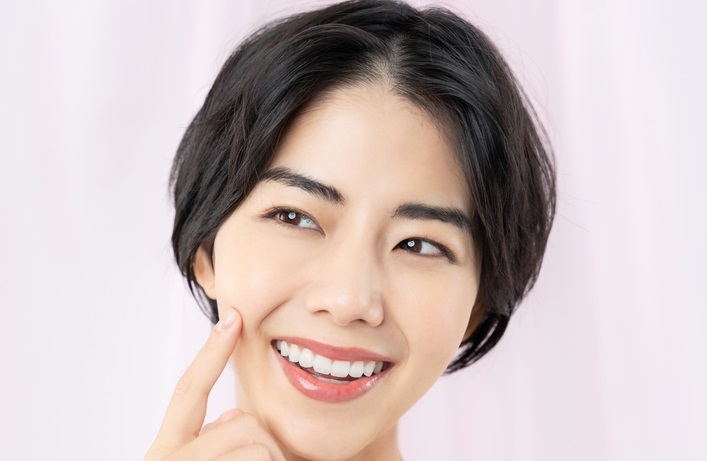 How to Remove Black Stains From Teeth Naturally at Home?