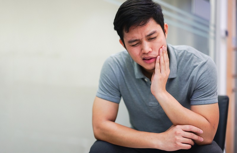 Wisdom Teeth Symptoms: What to Look Out For? 