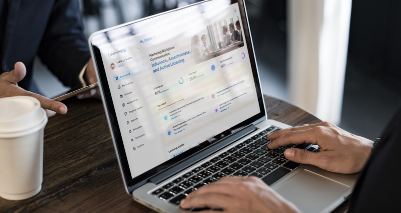 Important features of an enterprise learning platform - LMS compliance tracking and LXP personalisation combined