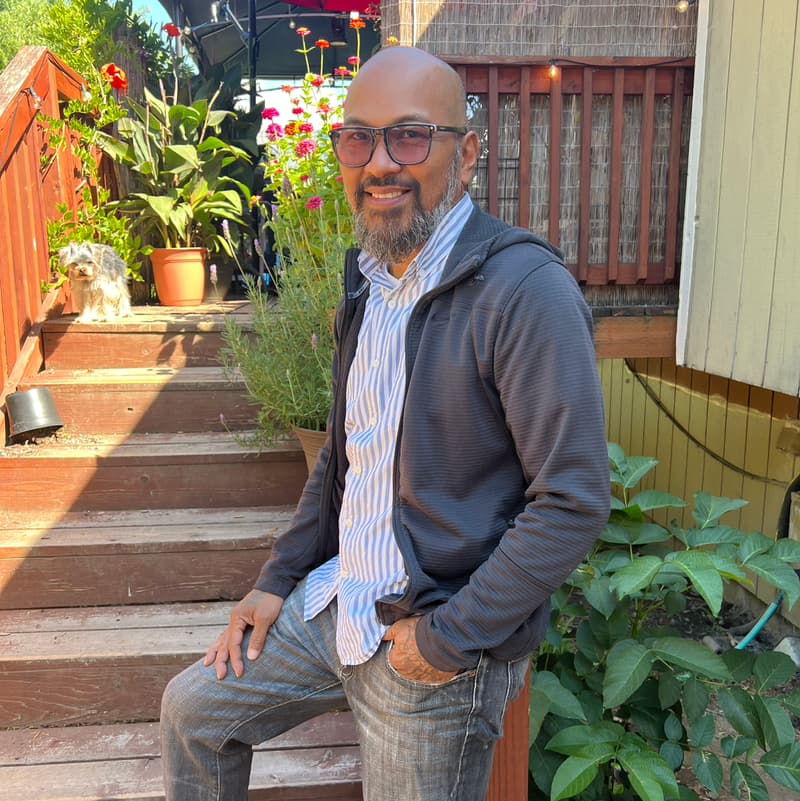 Larry Hermida - tennis coach in Portland