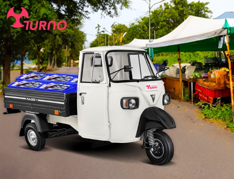 Delivering Efficiency: 2-Wheeler Bikes vs 3-Wheeler Electric Cargo Vehicles