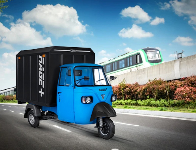 OSM Rage+: The Ultimate Electric Auto for Urban Cargo Transport 
