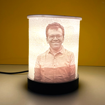 Roundlamp with penstand