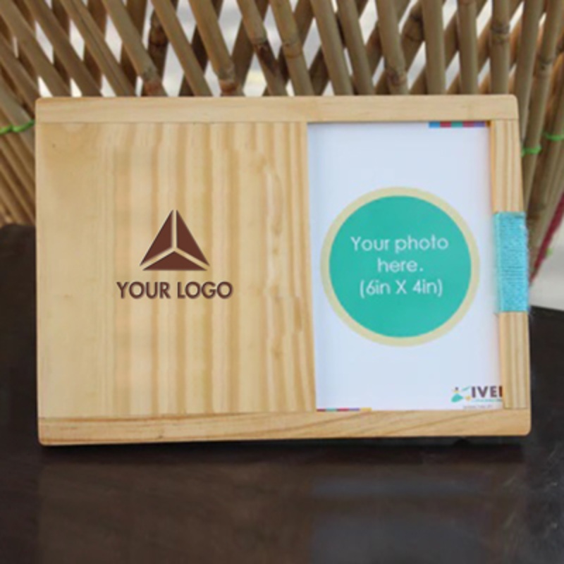 Wooden photoframe
