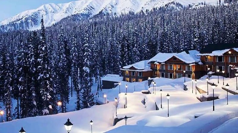 The Alluring Beauty of Kashmir: A Senior Traveler’s Guide\n