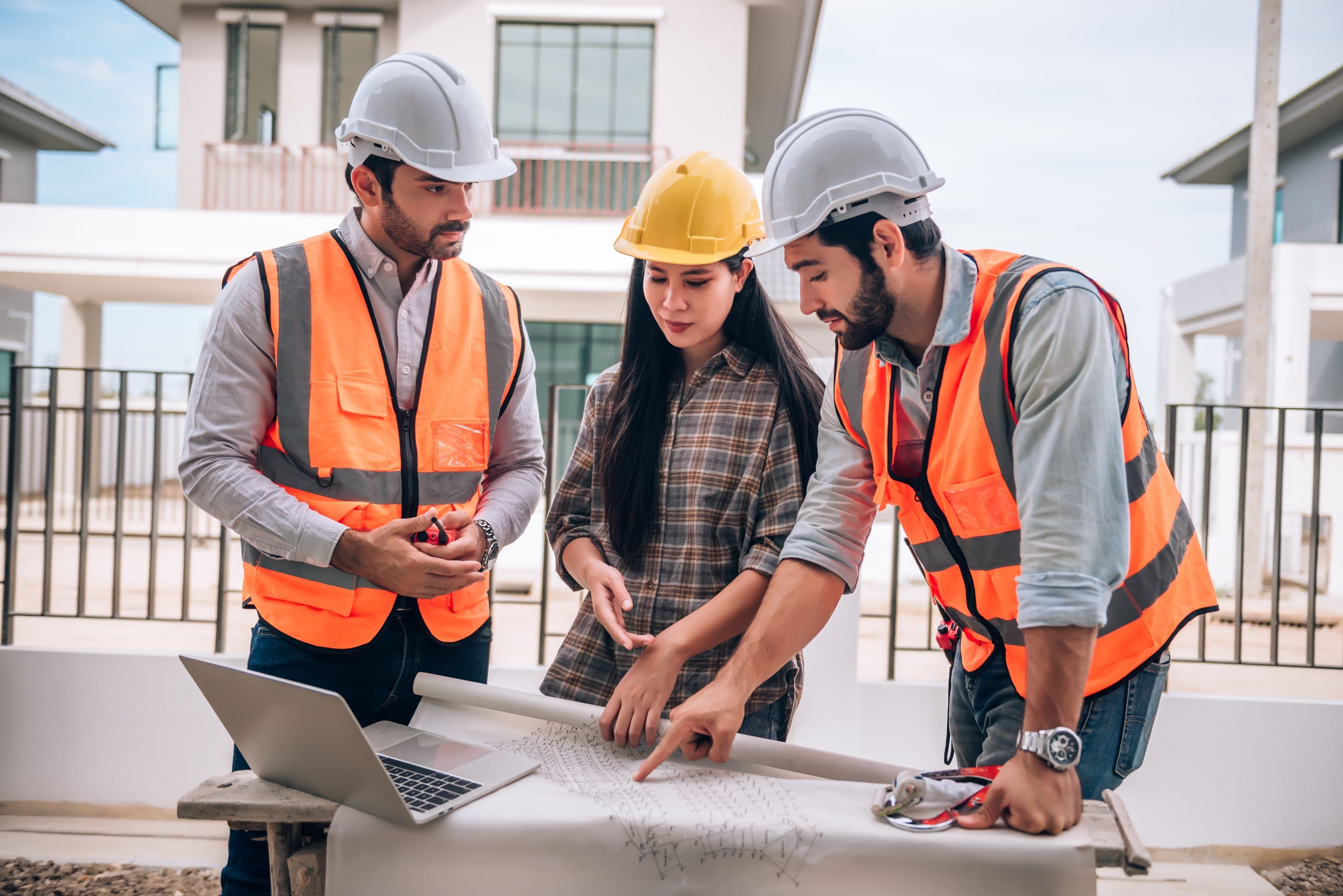 Temp Jobs in Construction: Your  Guide to Temporary Employment Opportunities in 2025