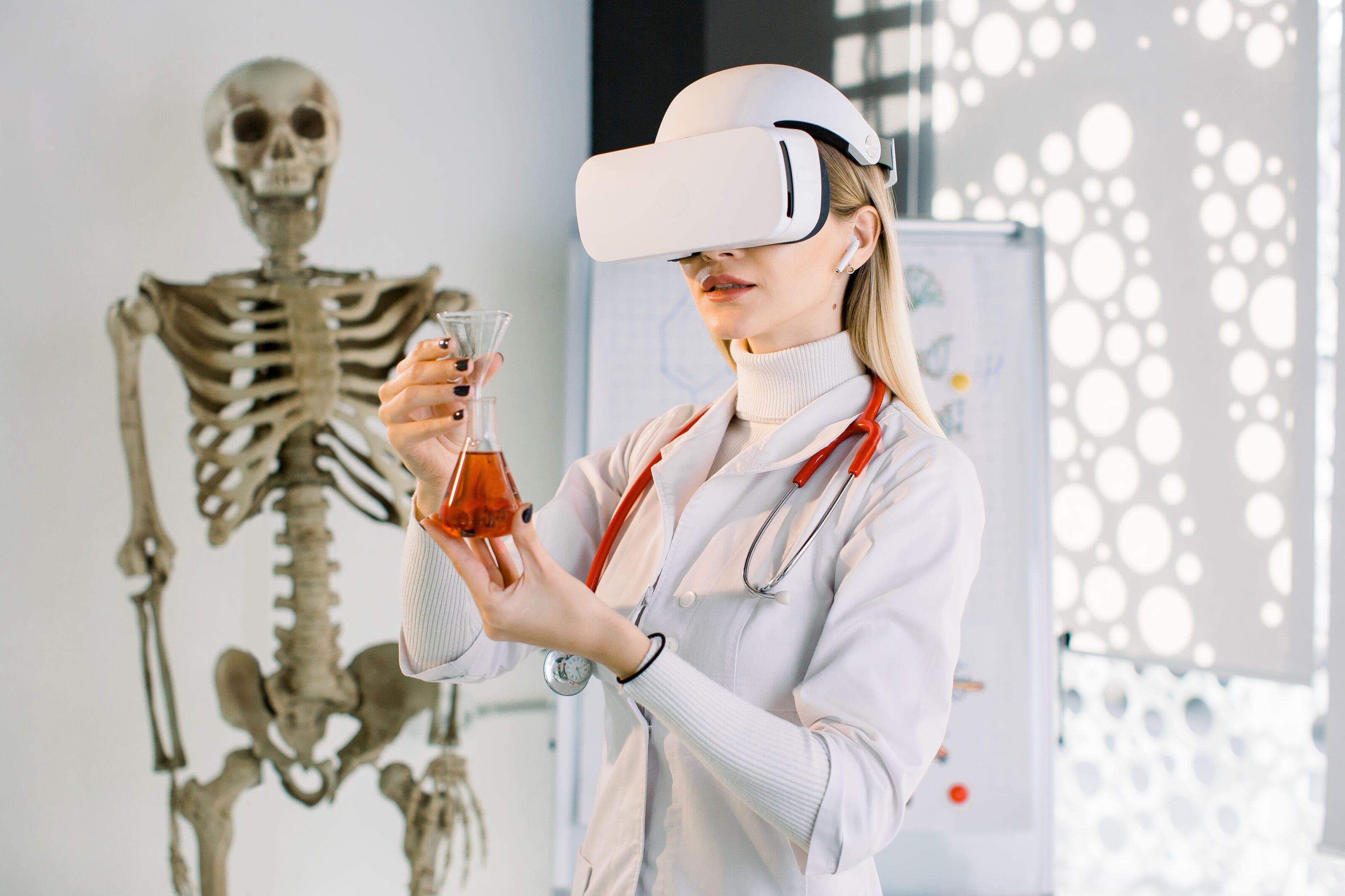 Applications of Mixed Reality with Medical Imaging for Training and Clinical Practice