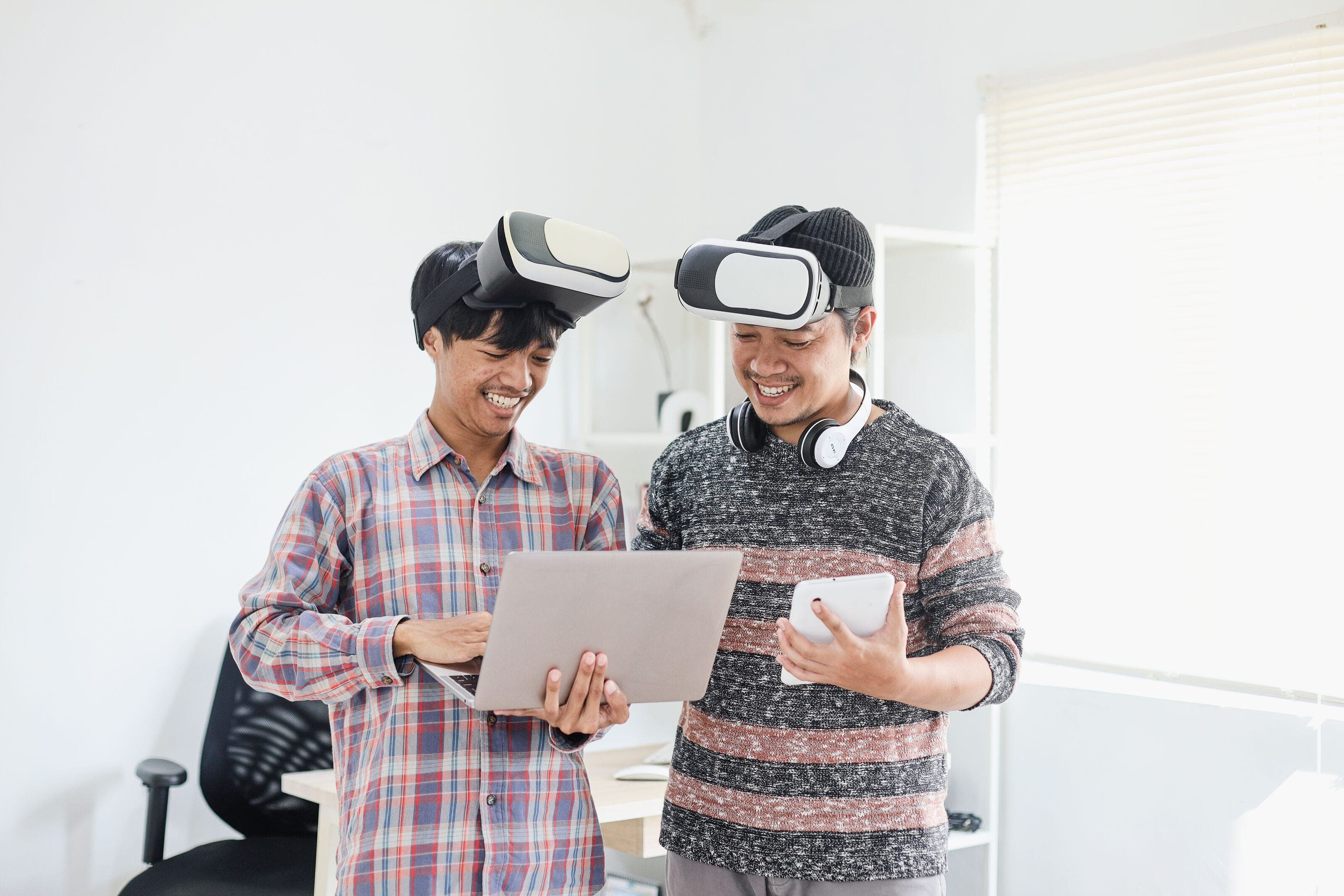 VR & AR Transforming Innovation in Product Development