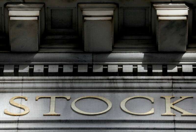 Stocks tread water as gold, oil declines spook sentiment
