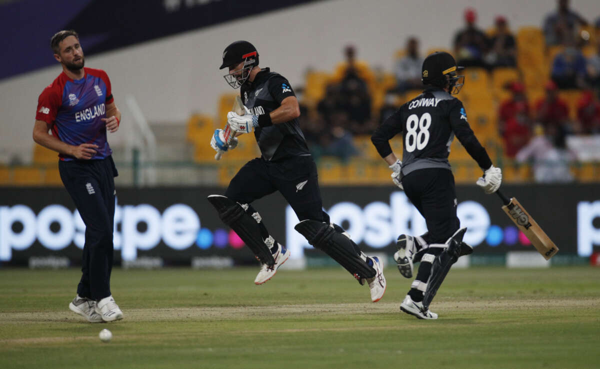 Cricket-England’s inconsistent death bowling cost them, says Hussain