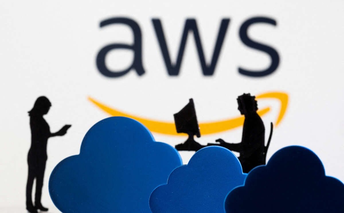 UK to examine cloud services dominated by Amazon, Microsoft and Google
