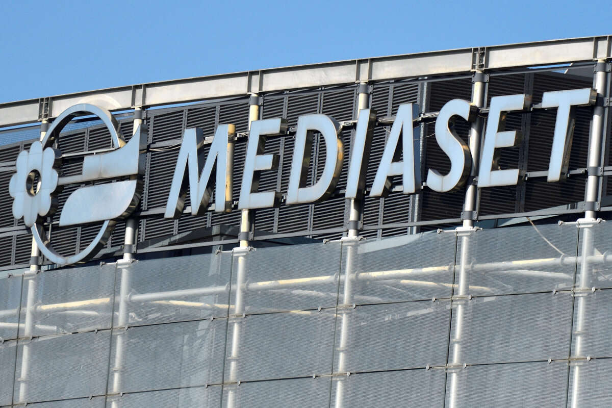 MFE offers to buy 1.05% stake in Mediaset Espana from Vivendi ahead of delisting