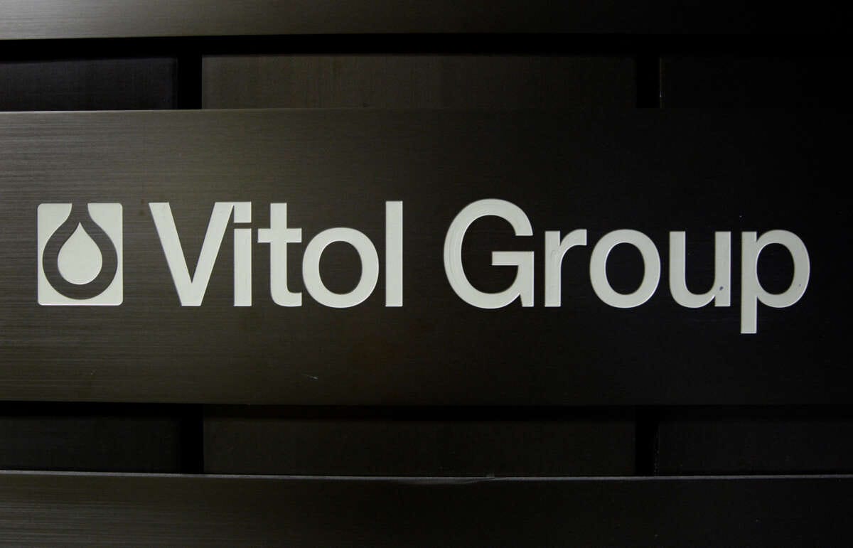 Vitol to spend half of its capex on low-carbon, renewables -CEO