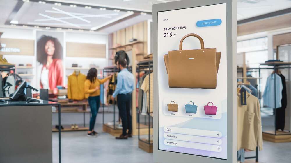 What tech are retail stores using to increase foot traffic?