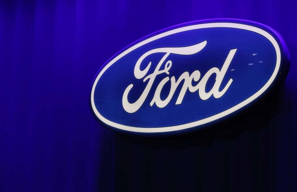Ford asks U.S. salaried employees to disclose COVID-19 vaccination status