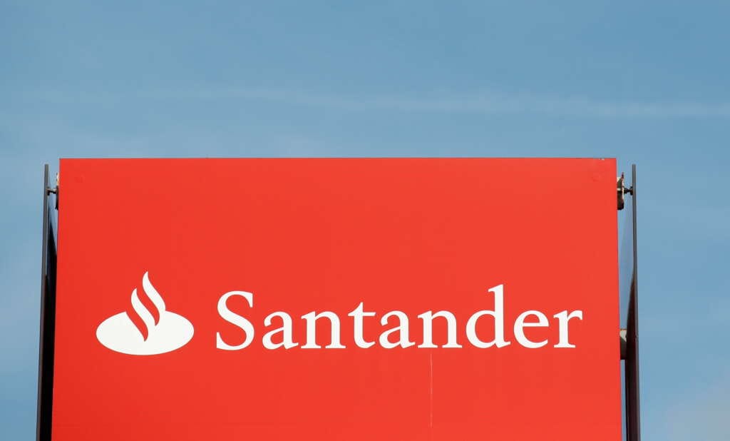 Santander to release some pandemic provisions as profits jump