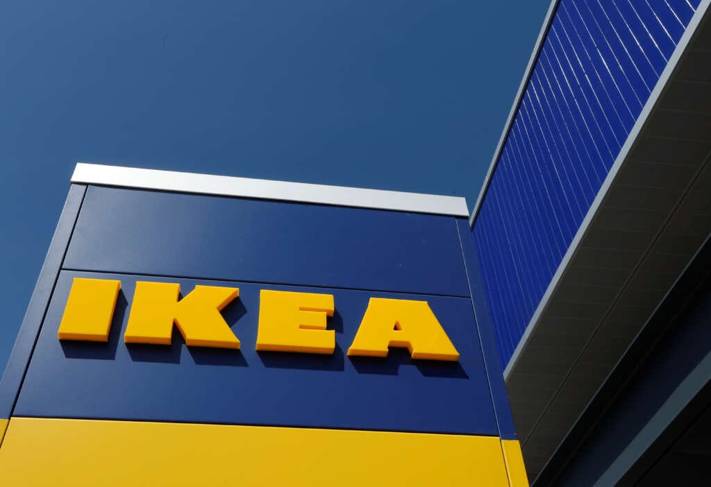 IKEA stores owner buys 49% stake in Swedish wind power projects