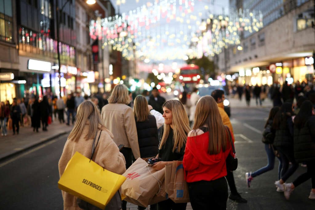 Six in ten Britons will spend less at Christmas -Deloitte survey