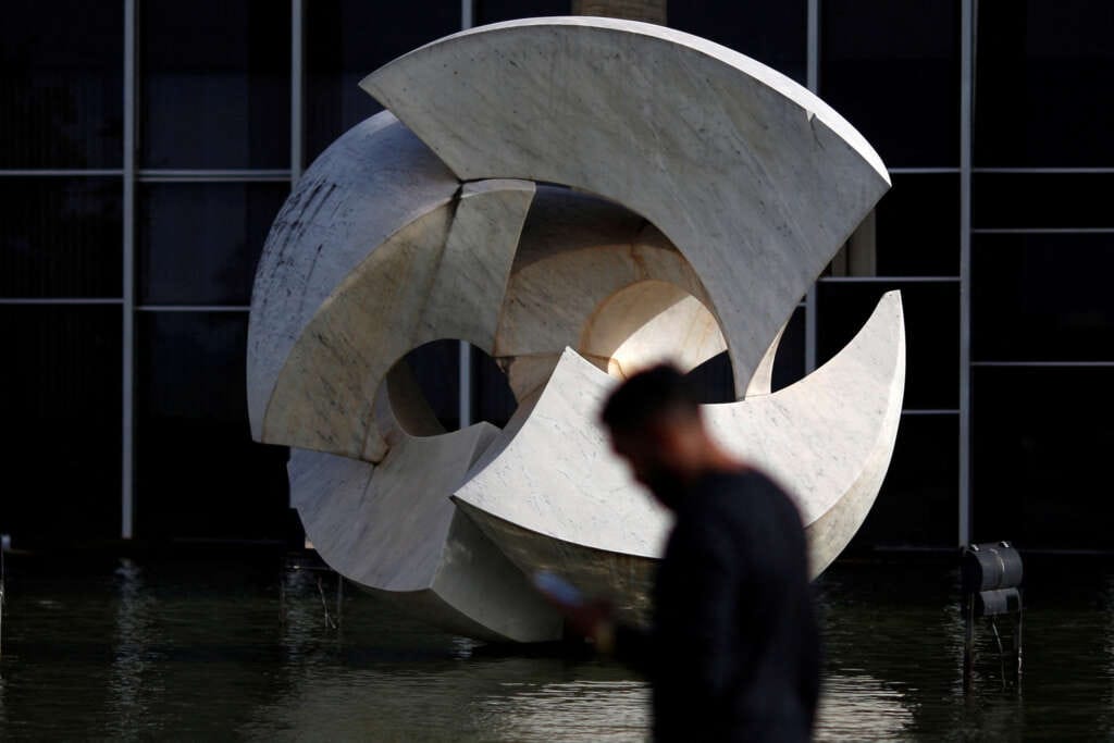 Brazil to resume visa requirements for US, Japan, Australia, Canada -sources