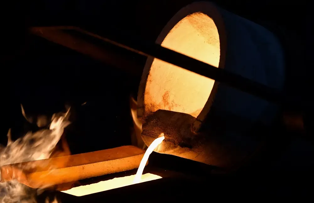 Dirty gold can still slip into London market, rights groups say