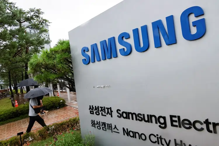 Samsung agrees to acquire British startup Oxford Semantic for AI