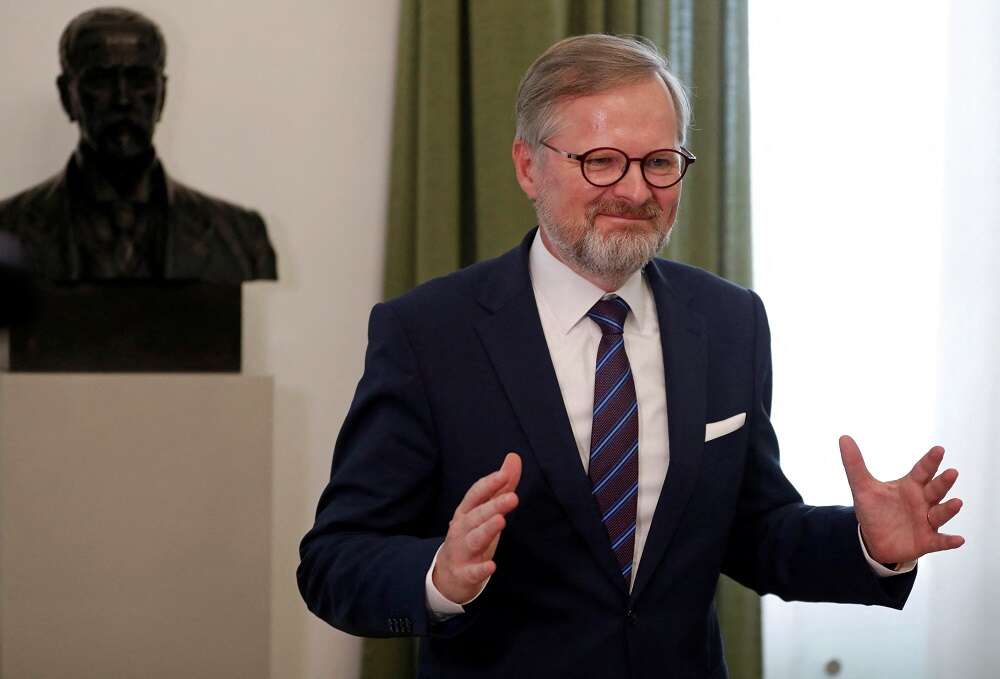 Czechs seek EU price cap on gas-for-power as energy bills soar