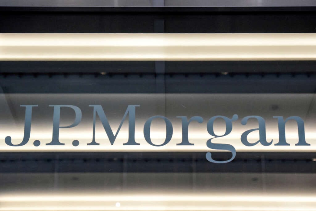 JPMorgan readies overseas retail expansion with German hiring spree