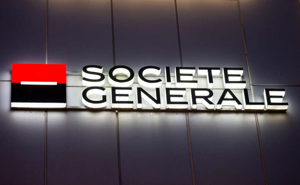 Societe Generale says two senior executives to leave bank