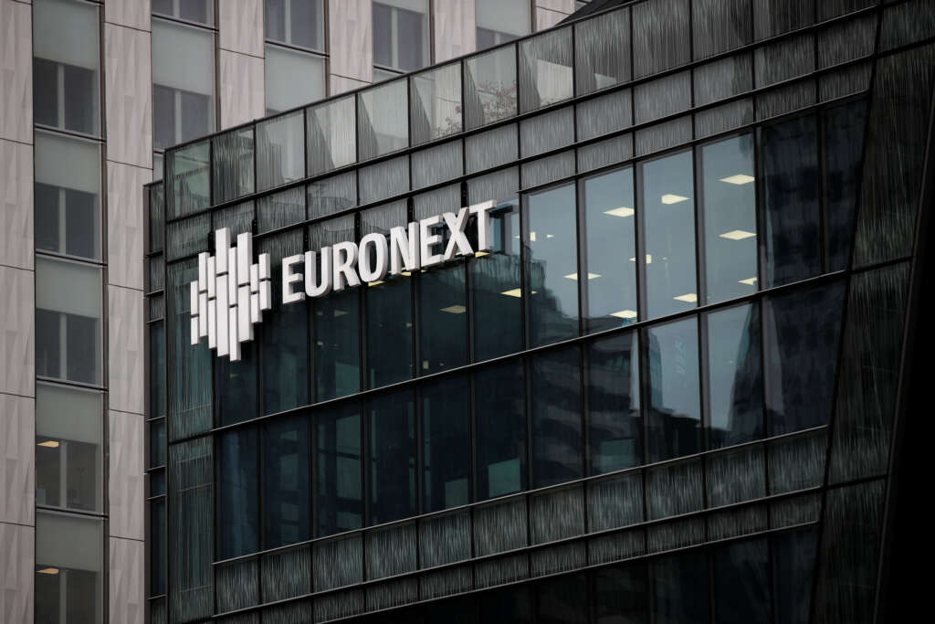 Euronext to sell 11.1% stake in LCH SA to LCH Group