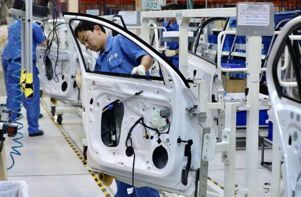 Volkswagen picks firm for Xinjiang site labour audit -sources