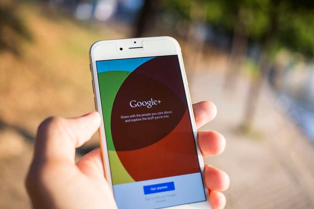 gohenry Brings Apple Pay to Customers A safer, more secure and private way to pay with iPhone and Apple Watch