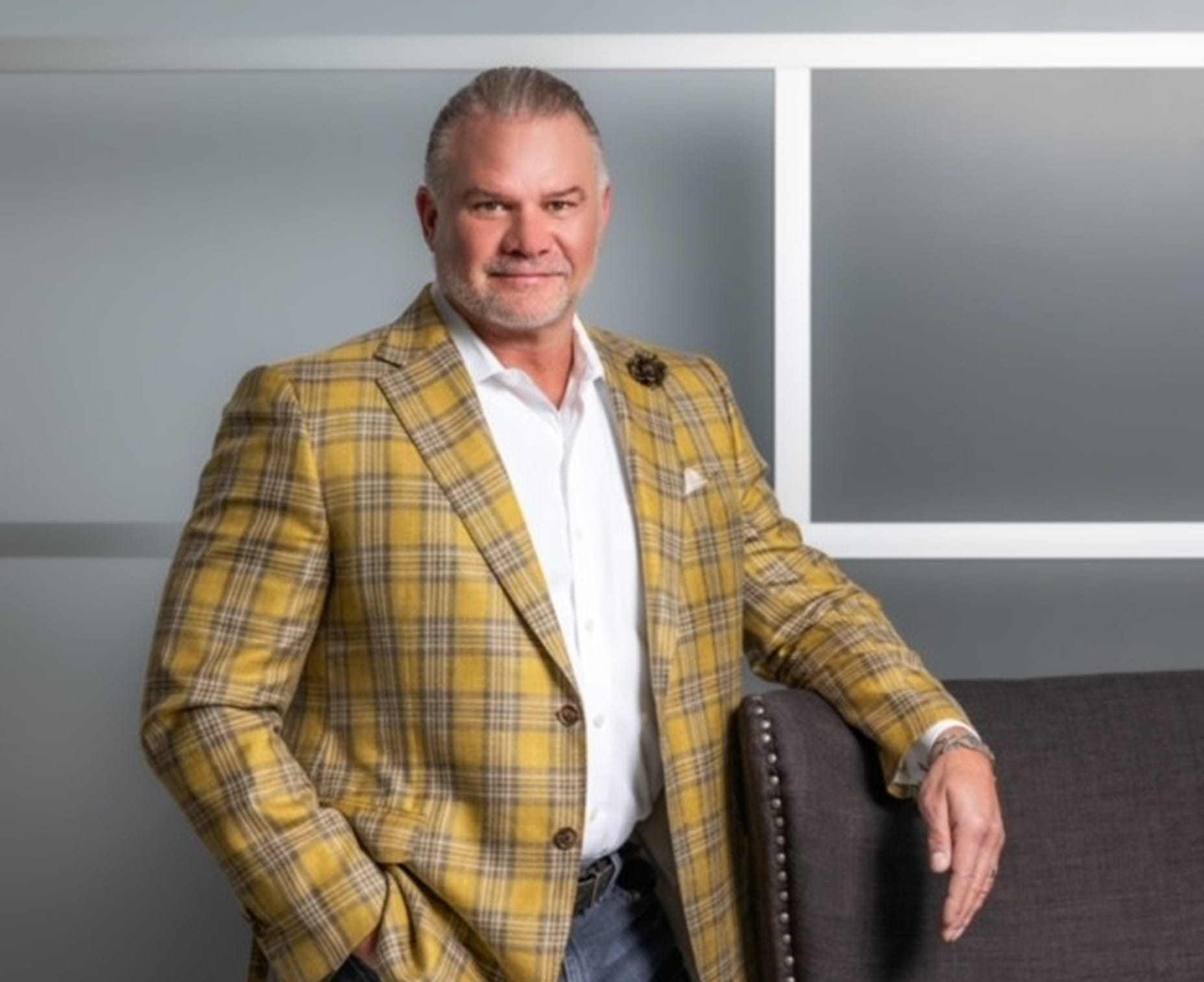 Inside EVEXIAS with Daniel DeNeui: How an Integrative Approach Transforms Patient Care