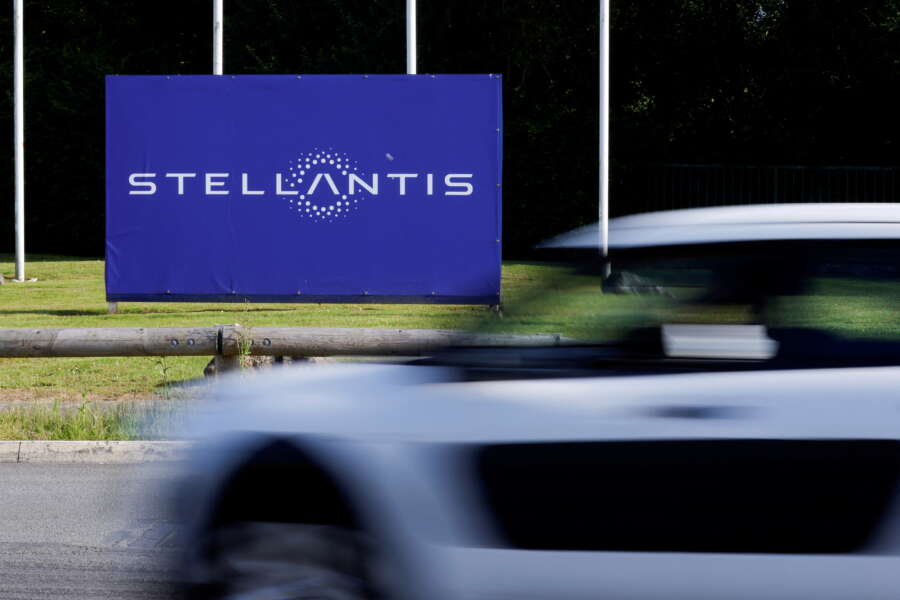 Stellantis reshuffles European financing operations through new JVs with banks