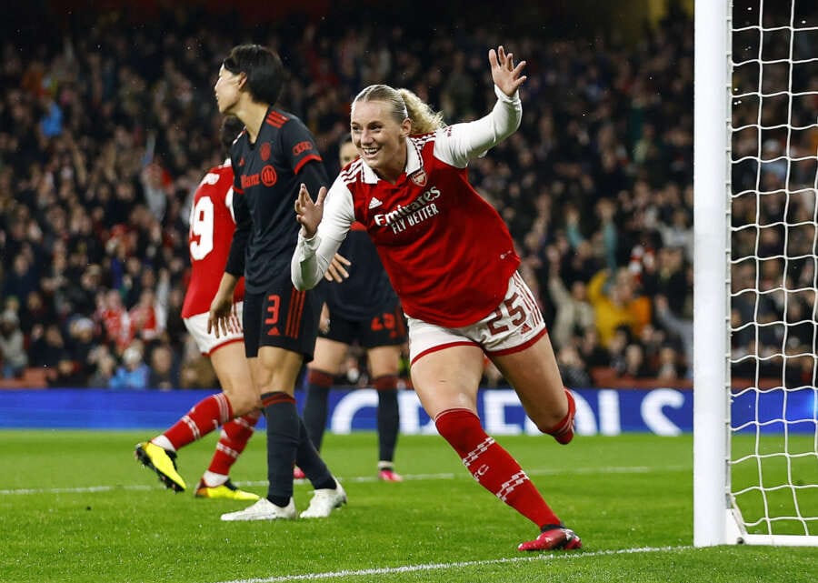 Soccer-Arsenal reach Women’s Champions League semis for first time since 2013
