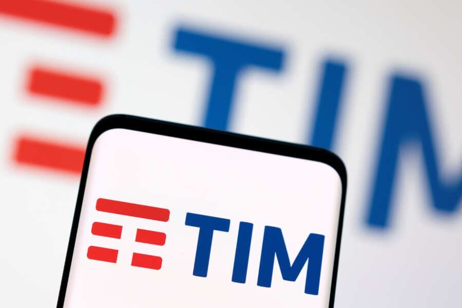 TIM shares slide as reported grid bids disappoint