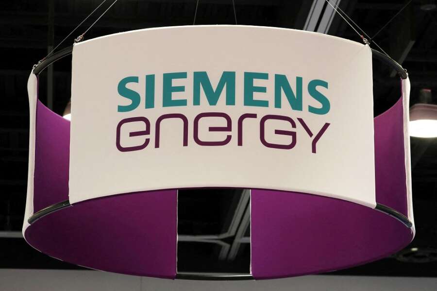 Siemens Energy shares recover as guarantee talks continue