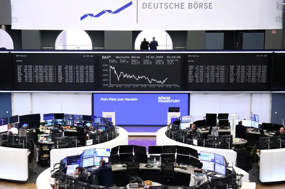 European shares extend gains on financials but track weekly fall