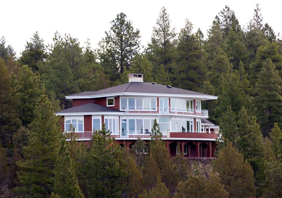 Enabling hybrid working environments for rural areas