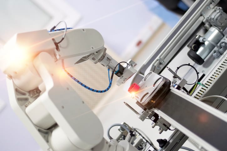 How AI is Transforming Manufacturing for Small and Medium-Sized Enterprises