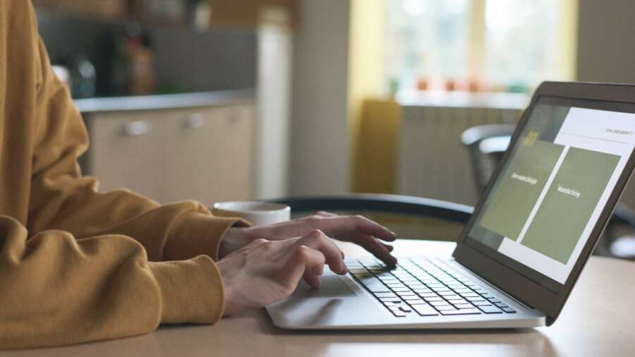 Sinequa Research: FSI professionals report productivity on the rise while working remotely, but barriers remain