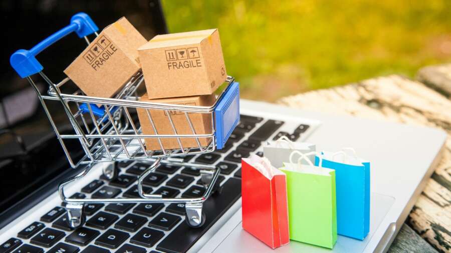 how to adapt your e-shop for any holiday?