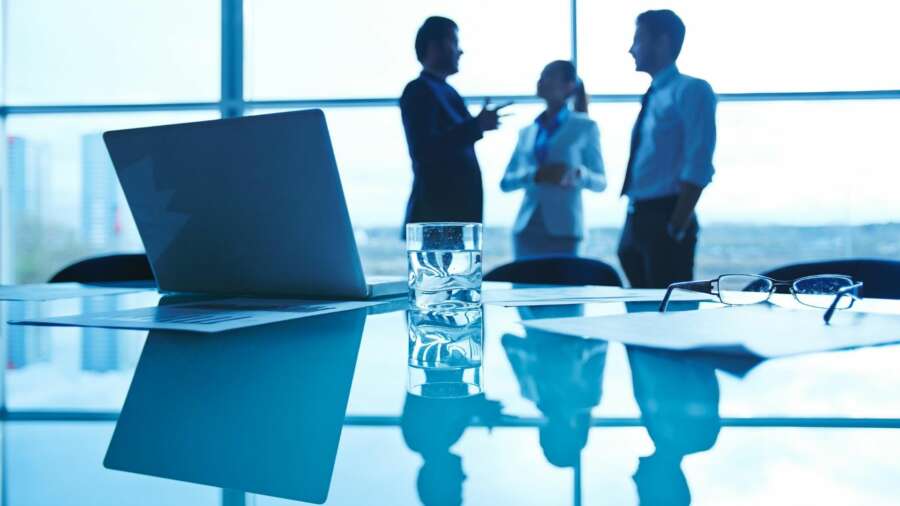 The first meeting in the workplace is critical