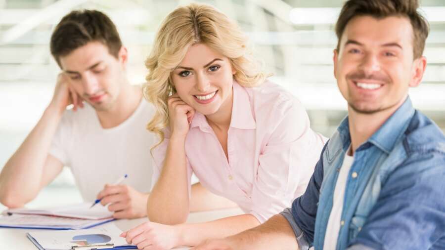 What is Business Casual Dress