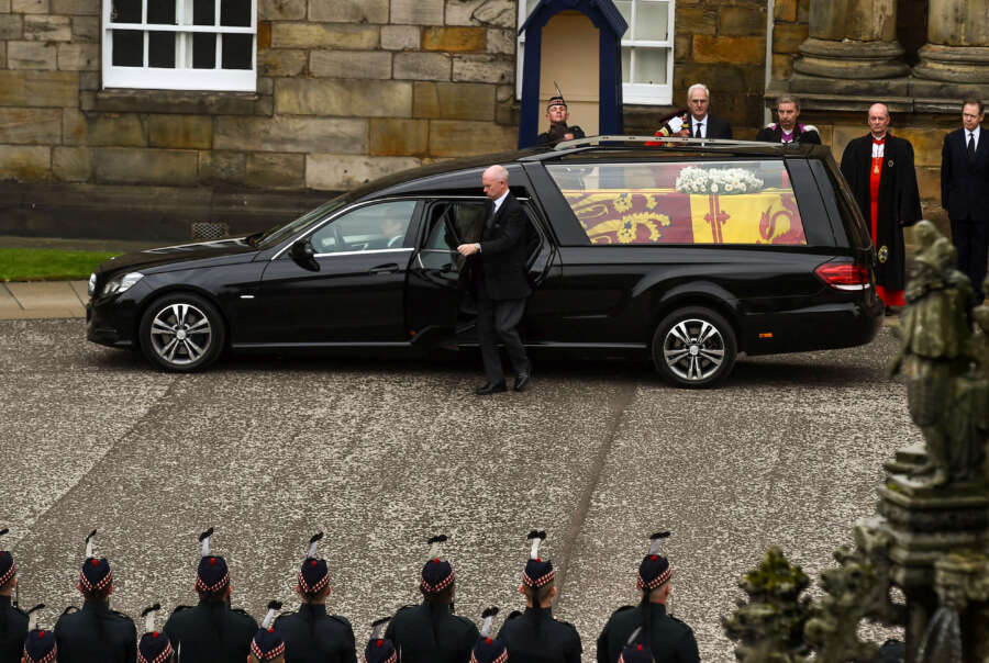 King Charles to fly to Scotland to join sombre procession of queen’s coffin