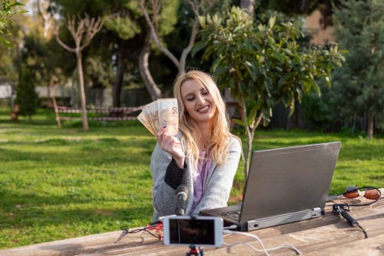 How to Make Money on YouTube – a Quick Guide