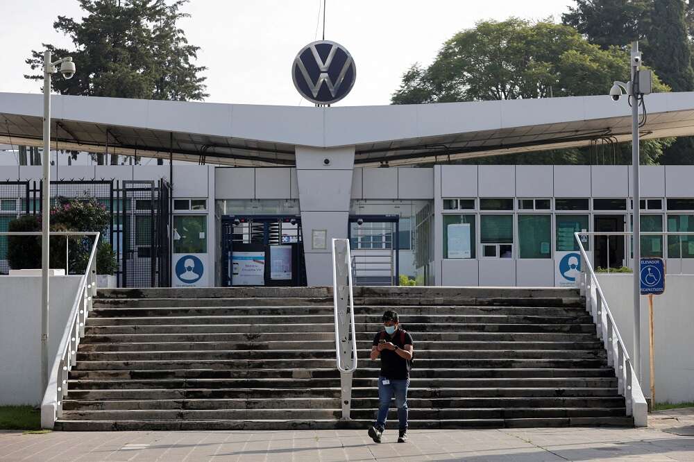 Volkswagen’s Mexico factory workers reject union pay deal