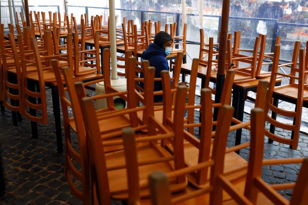 Italy Jan jobless rate edges up to 7.9%, with 35,000 jobs created